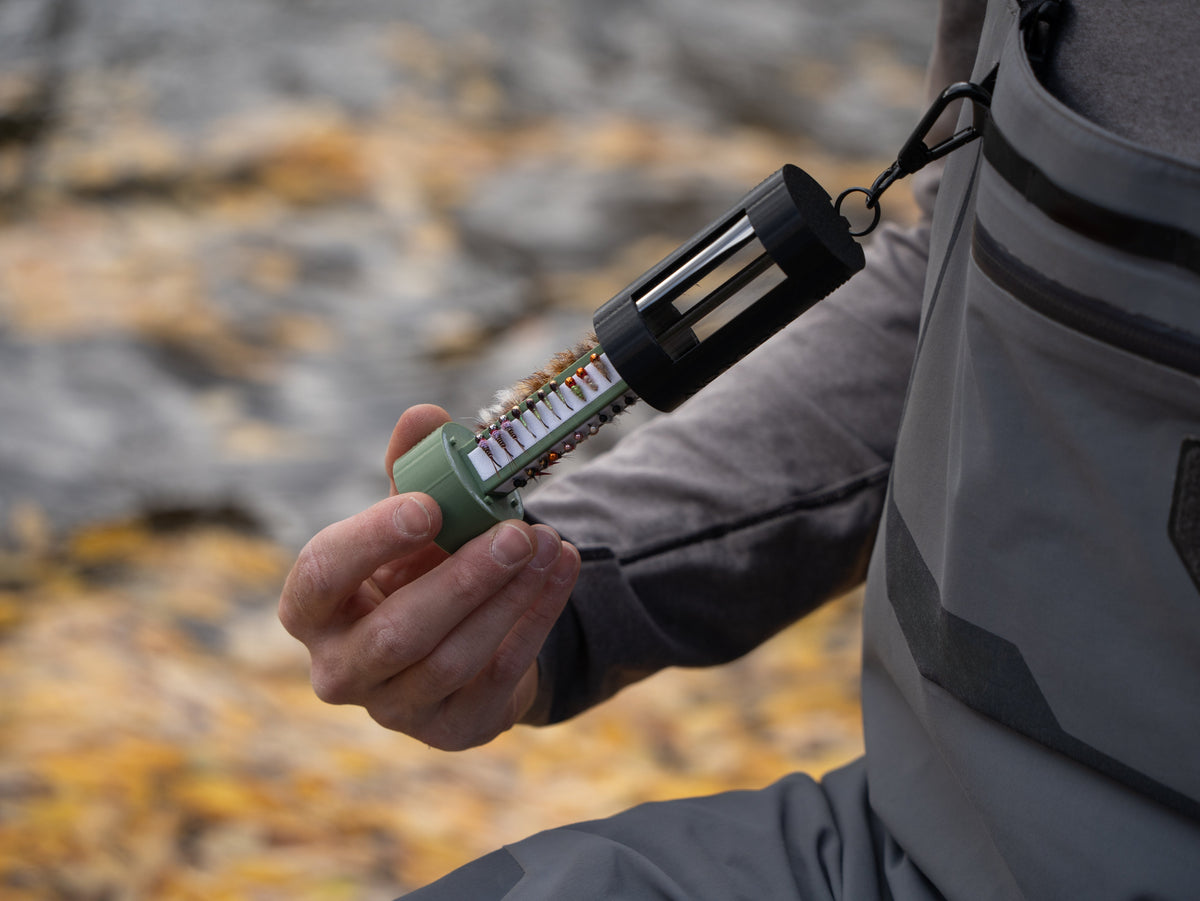 BUGGALOW CLIP-ON FLY BOX